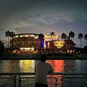 Meet your Posher, Edison